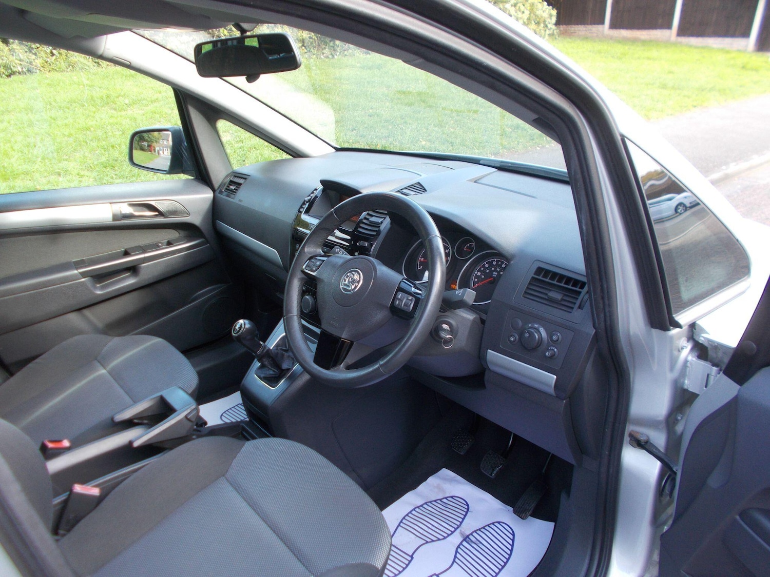 Used Vauxhall Zafira 2011 for sale - 76175351: Photo 36