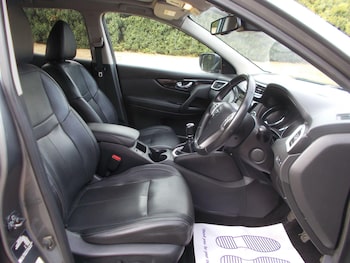 Used Nissan Qashqai 2017 for sale - 79373211: Photo
