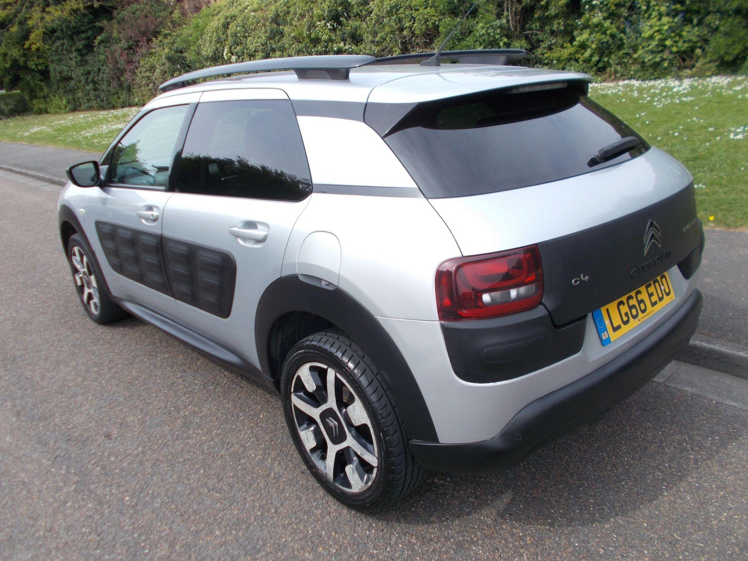 Vehicle 6