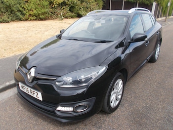 Used Renault Megane 2015 for sale - 79484533: Photo