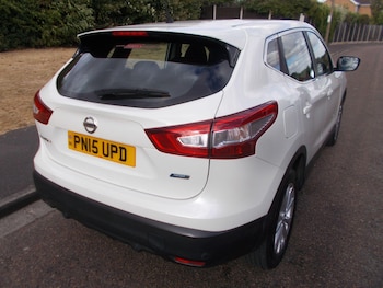 Used Nissan Qashqai 2015 for sale - 79401543: Photo