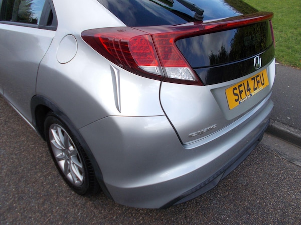 Used Honda Civic 2014 for sale - 76166526: Photo 17
