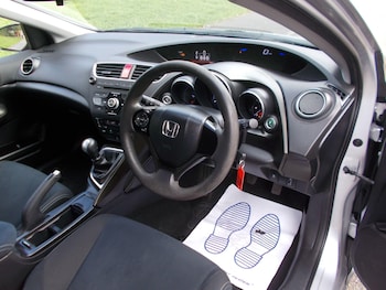 Used Honda Civic 2014 for sale - 76166526: Photo 3