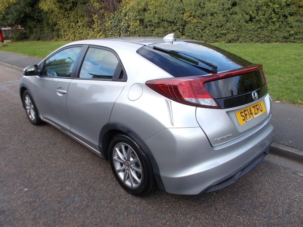 Used Honda Civic 2014 for sale - 76166526: Photo 4
