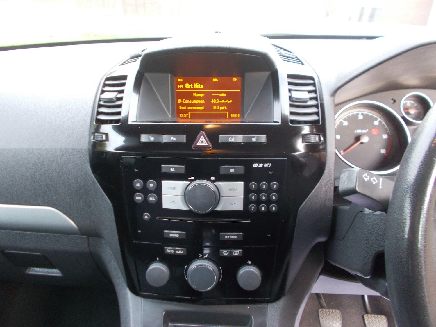 Used Vauxhall Zafira 2012 for sale - 76996741: Photo 12