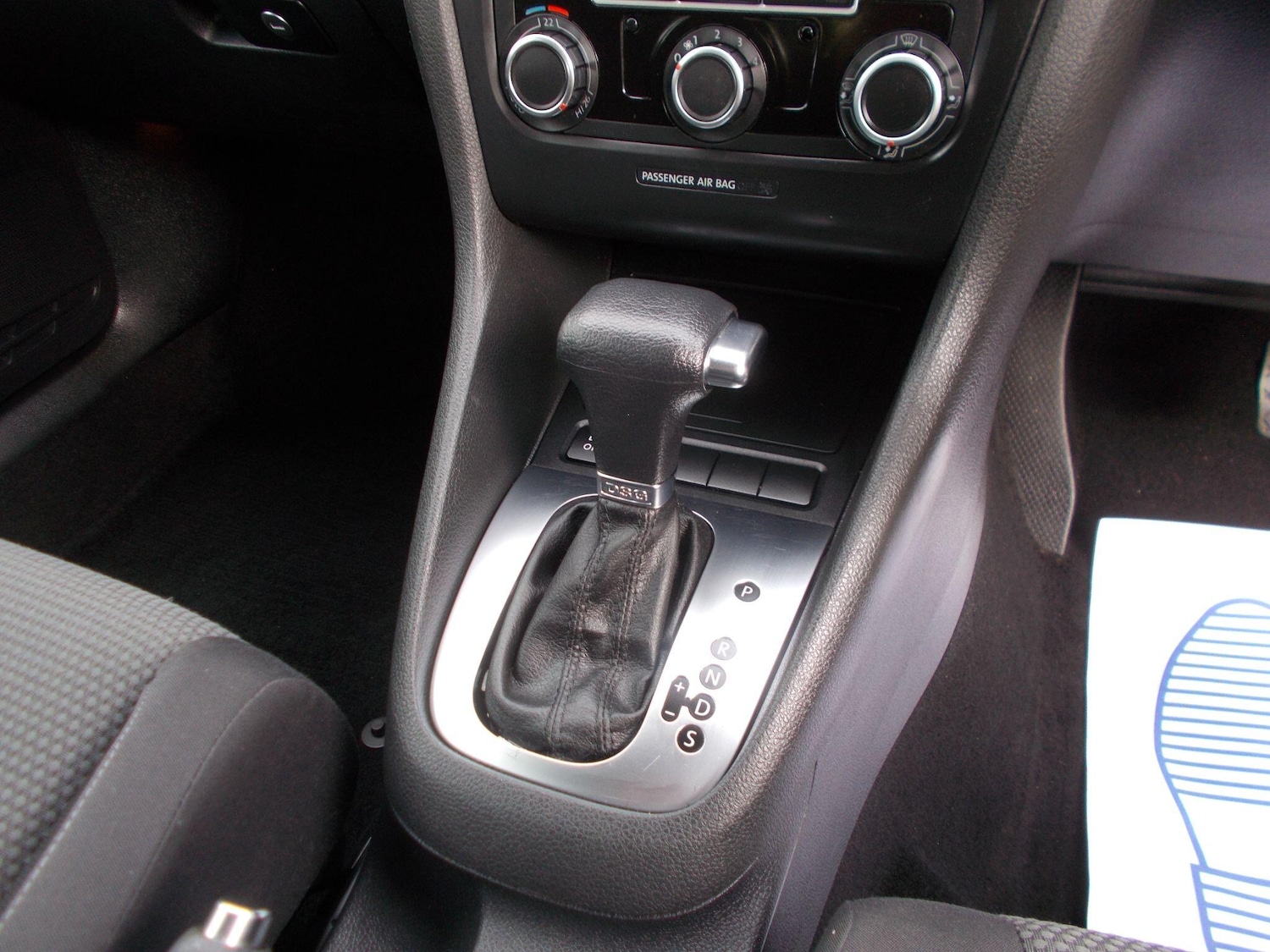 Used Volkswagen Golf 2010 for sale - 76408371: Photo 3