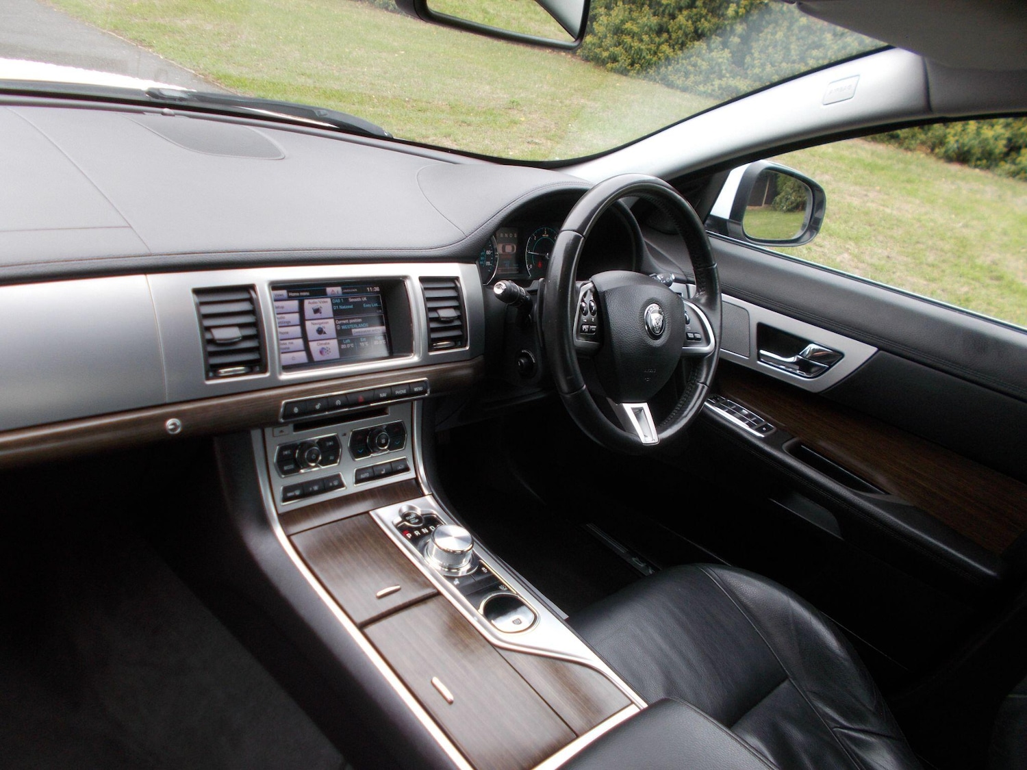 Used Jaguar XF 2014 for sale - 77164020: Photo 8