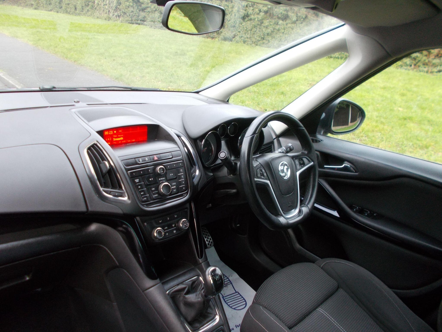 Used Vauxhall Zafira Tourer 2014 for sale - 76975499: Photo 34