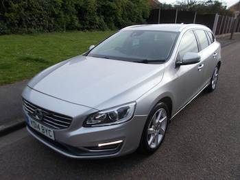 Used Volvo V60 2014 for sale - 78291518: Photo