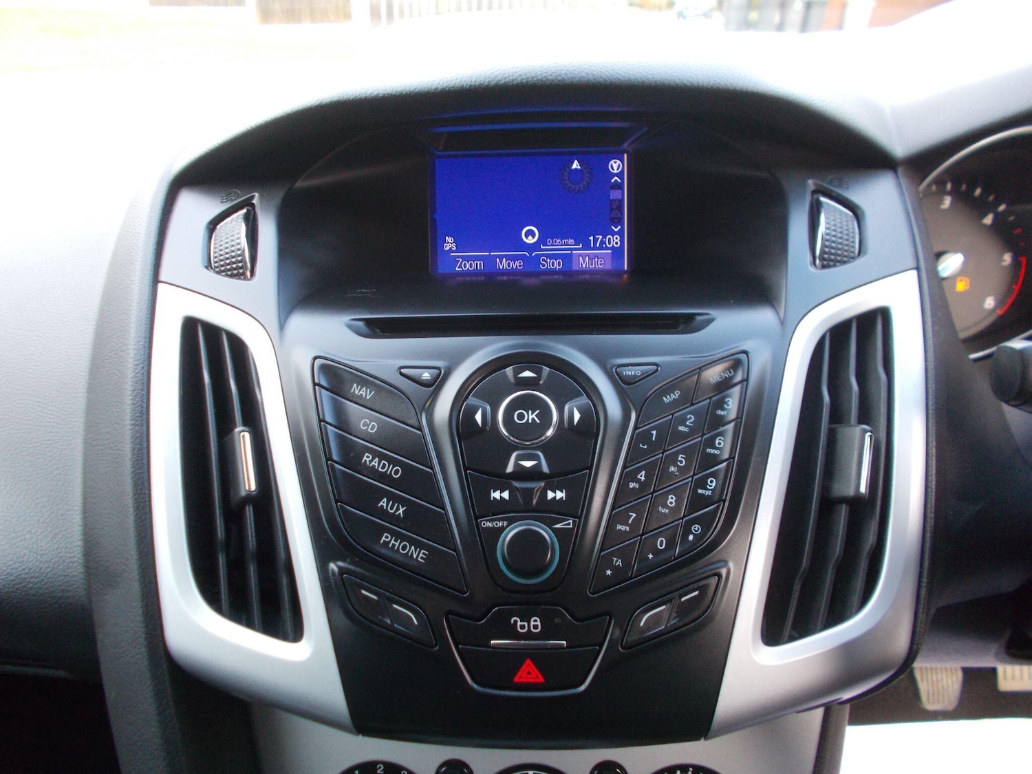 Used Ford Focus 2012 for sale - 78035161: Photo 25