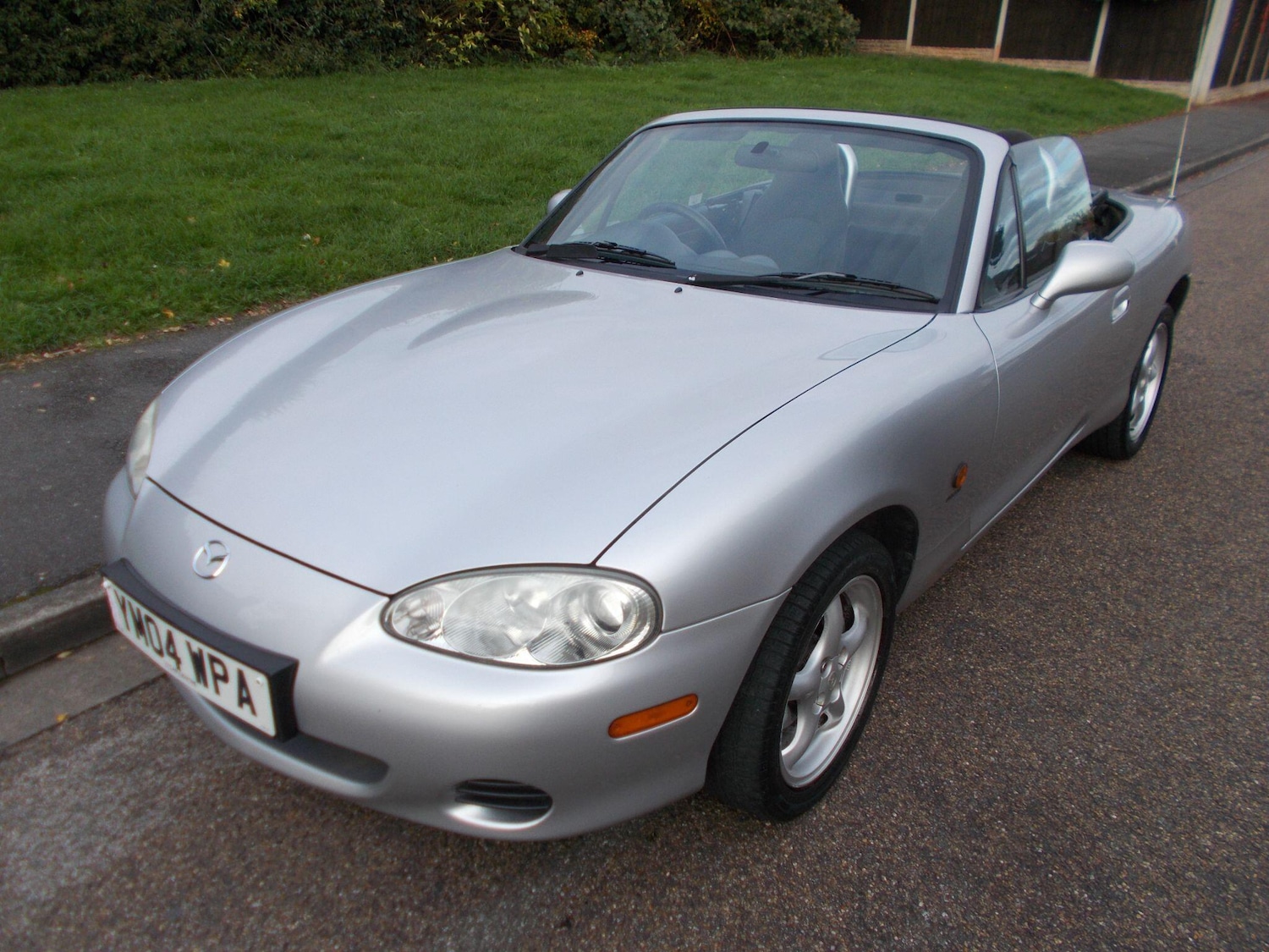 Used Mazda MX-5 2004 for sale - 76250906: Photo 10
