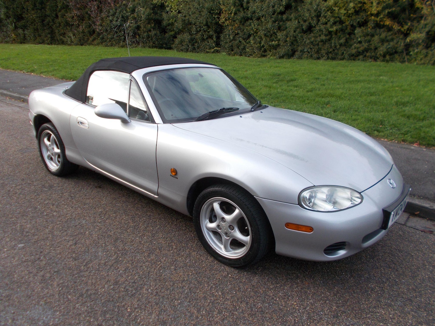 Used Mazda MX-5 2004 for sale - 76250906: Photo 11