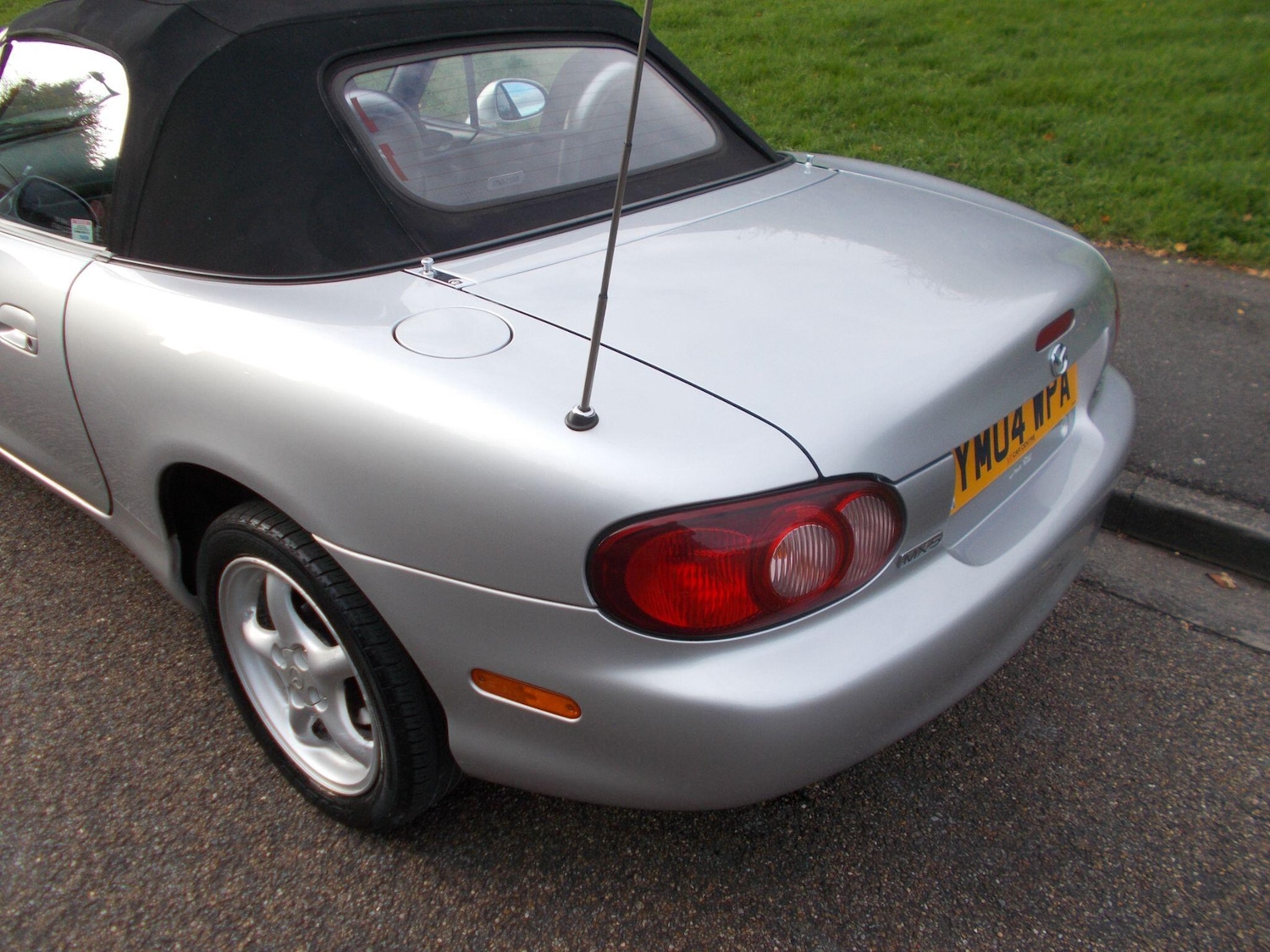 Used Mazda MX-5 2004 for sale - 76250906: Photo 27