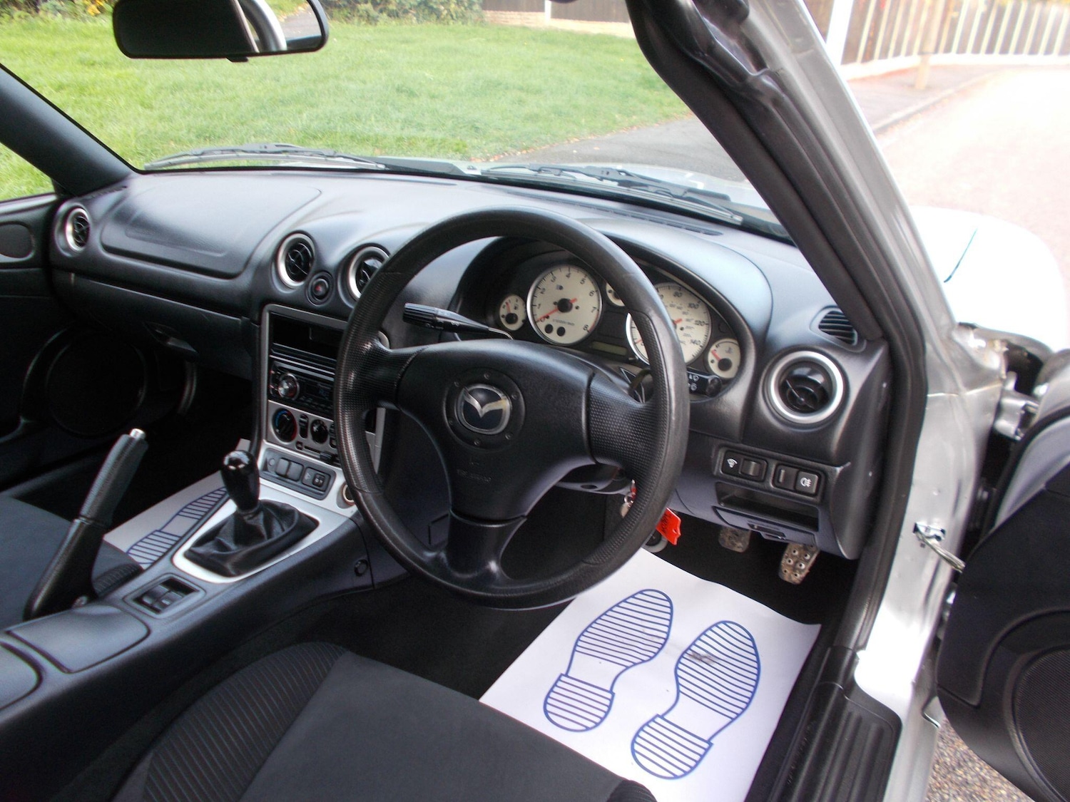 Used Mazda MX-5 2004 for sale - 76250906: Photo 3