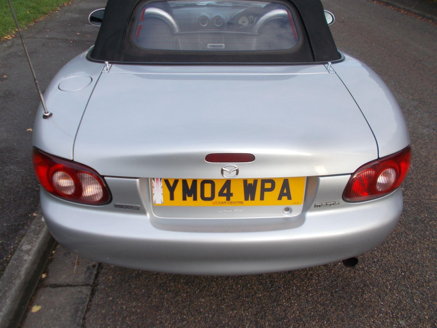 Used Mazda MX-5 2004 for sale - 76250906: Photo 33