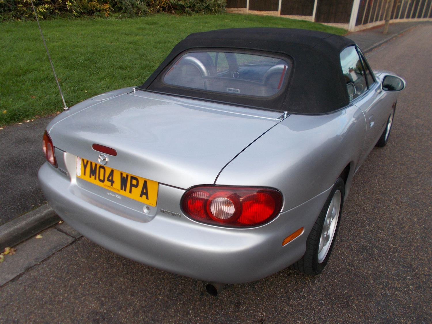 Used Mazda MX-5 2004 for sale - 76250906: Photo 7
