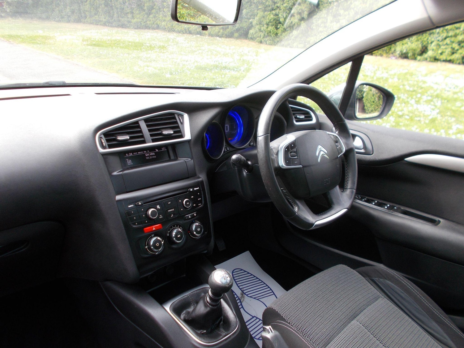 Vehicle 29