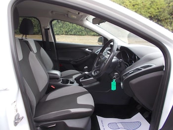Used Ford Focus 2014 for sale - 75622576: Photo