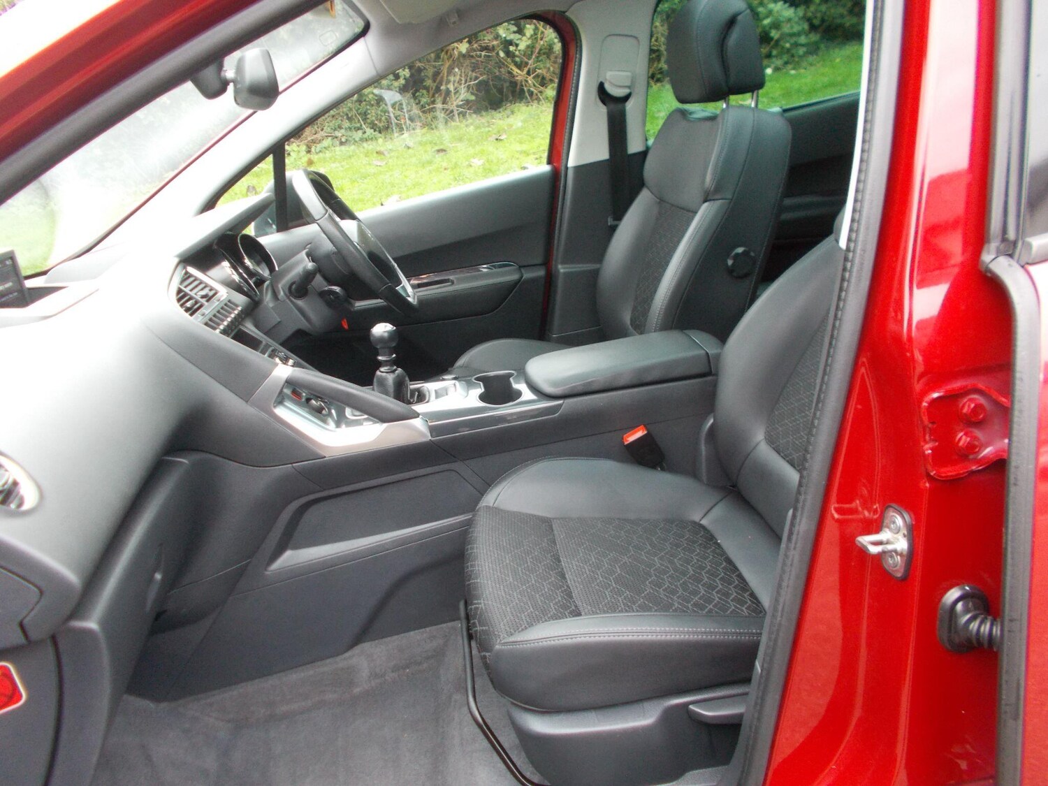 Used Peugeot 3008 2015 for sale - 76597362: Photo 25