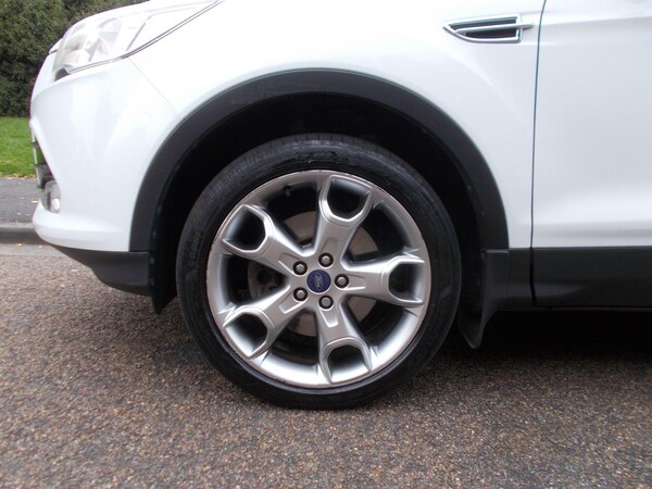 Used Ford Kuga 2015 for sale - 76239813: Photo 21