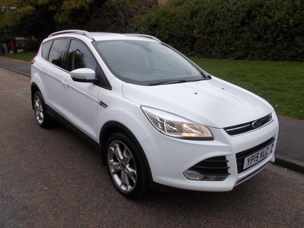 Used Ford Kuga 2015 for sale - 76239813: Photo 2