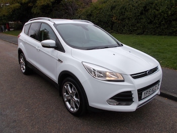 Used Ford Kuga 2015 for sale - 76239813: Photo 2