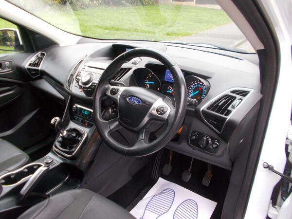 Used Ford Kuga 2015 for sale - 76239813: Photo 3