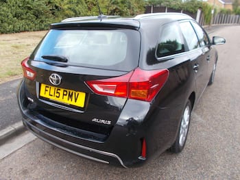 Used Toyota Auris 2015 for sale - 79634337: Photo