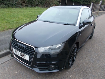 Used Audi A1 2011 for sale - 77021026: Photo