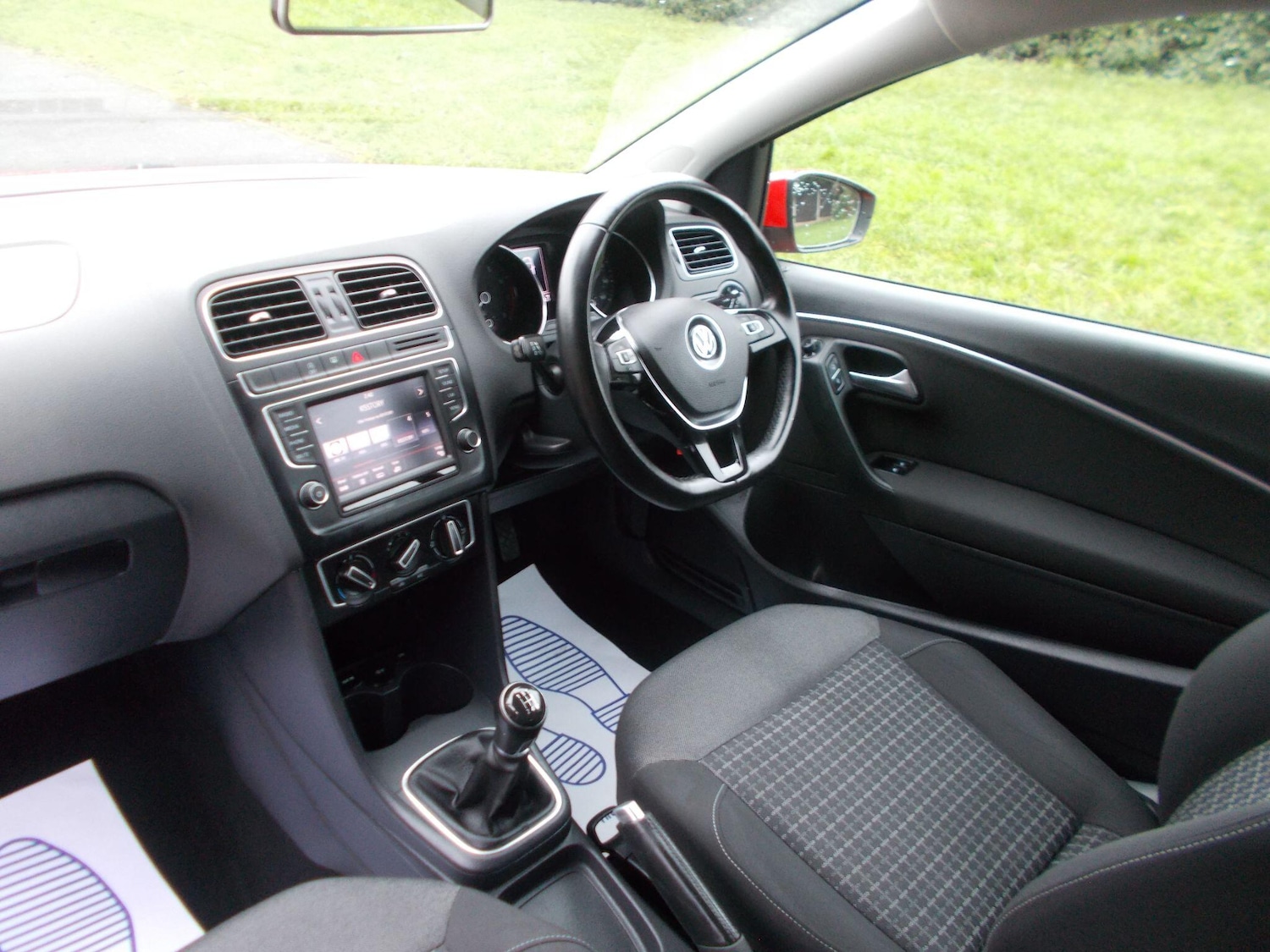 Used Volkswagen Polo 2015 for sale - 77020889: Photo 27