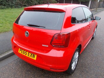 Used Volkswagen Polo 2015 for sale - 77020889: Photo