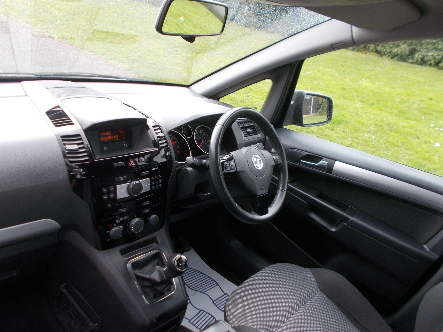 Used Vauxhall Zafira 2014 for sale - 78101439: Photo 32