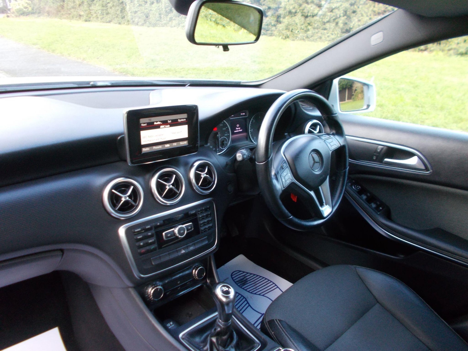 Used Mercedes-Benz A-Class 2014 for sale - 76936137: Photo 25