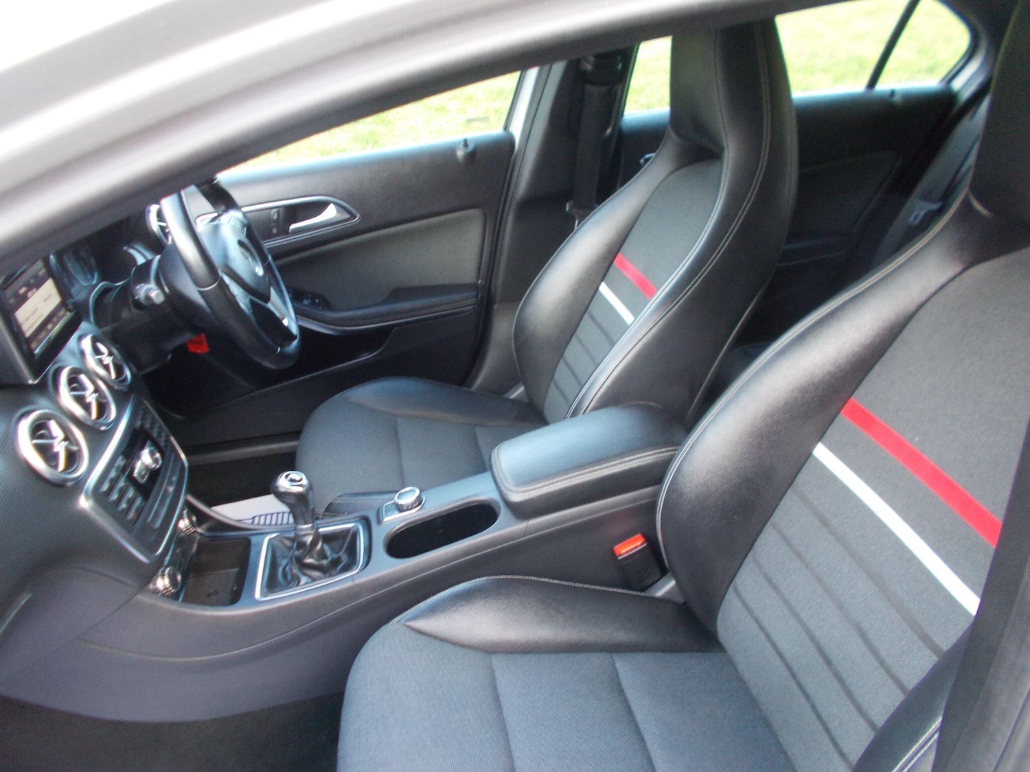 Used Mercedes-Benz A-Class 2014 for sale - 76936137: Photo 36