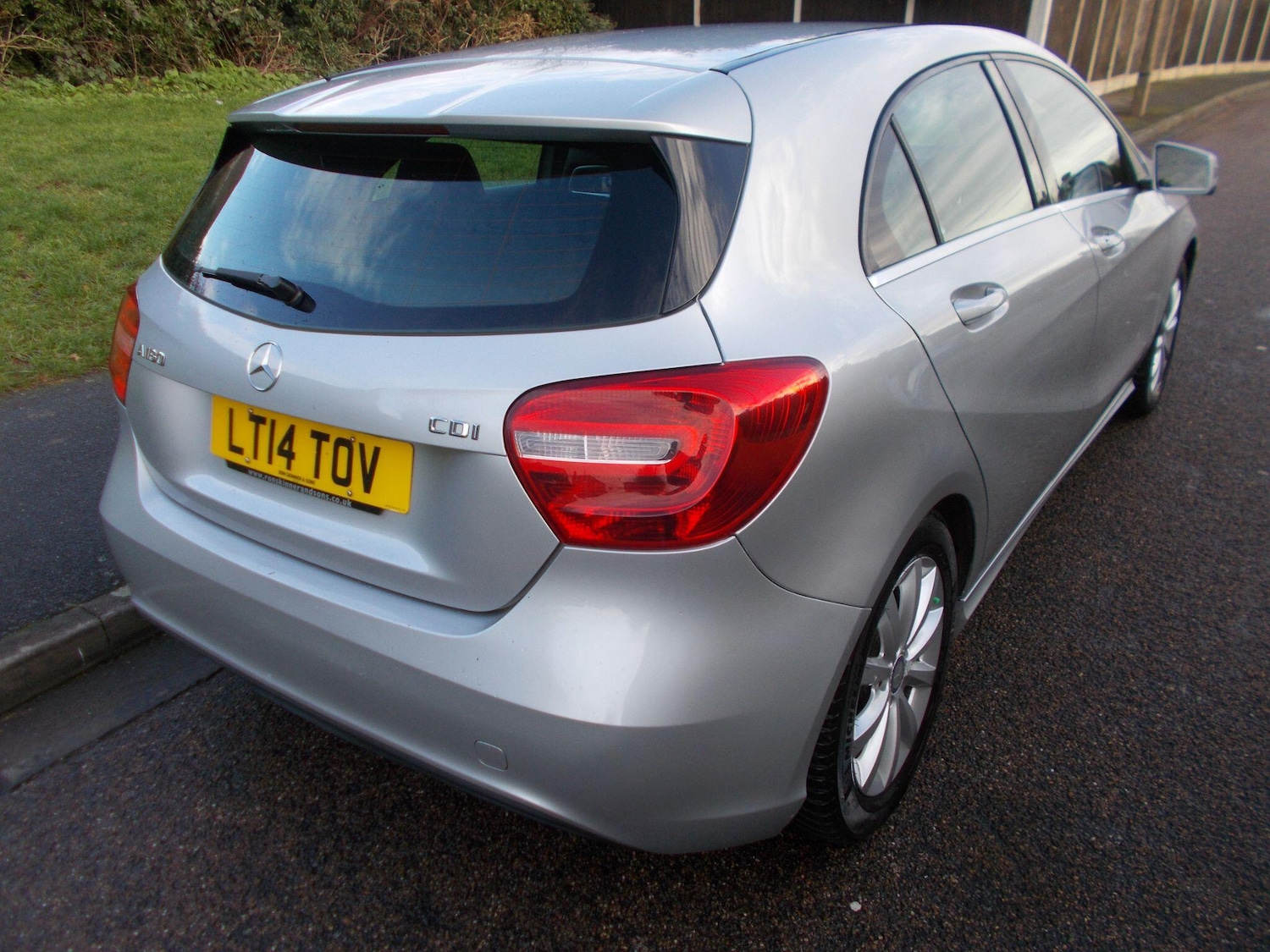 Used Mercedes-Benz A-Class 2014 for sale - 76936137: Photo 4