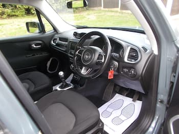 Used Jeep Renegade 2016 for sale - 79711422: Photo