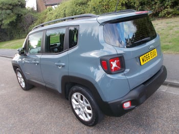Used Jeep Renegade 2016 for sale - 79711422: Photo