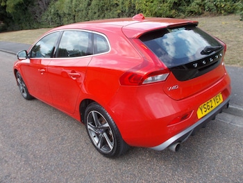 Used Volvo V40 2013 for sale - 75601208: Photo