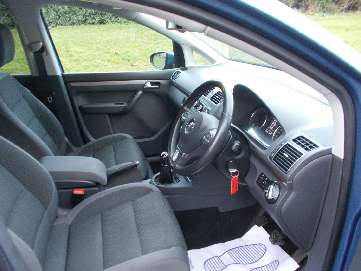 Used Volkswagen Touran 2013 for sale - 77386835: Photo 15