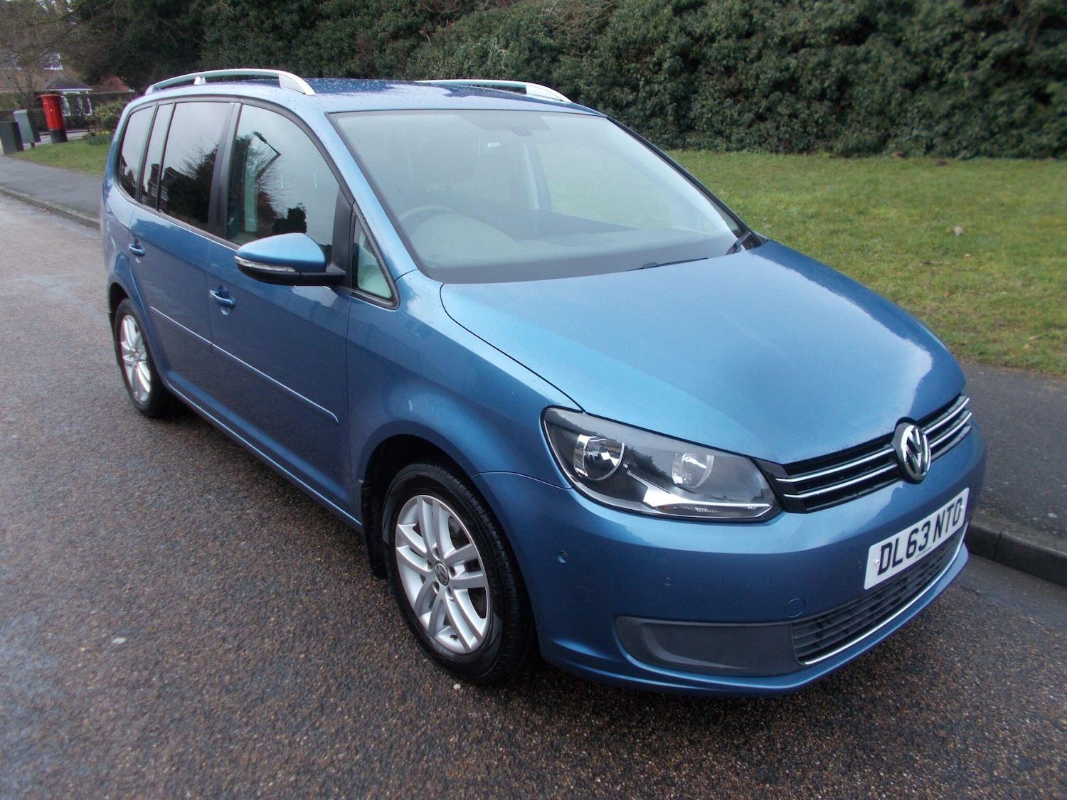 Used Volkswagen Touran 2013 for sale - 77386835: Photo 2