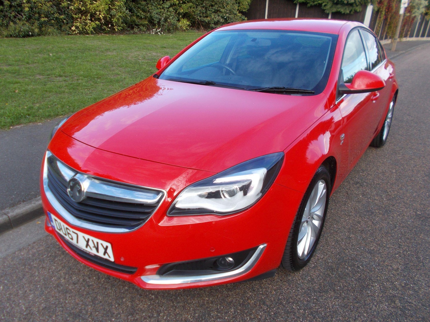 Used Vauxhall Insignia 2017 for sale - 76059350: Photo 1