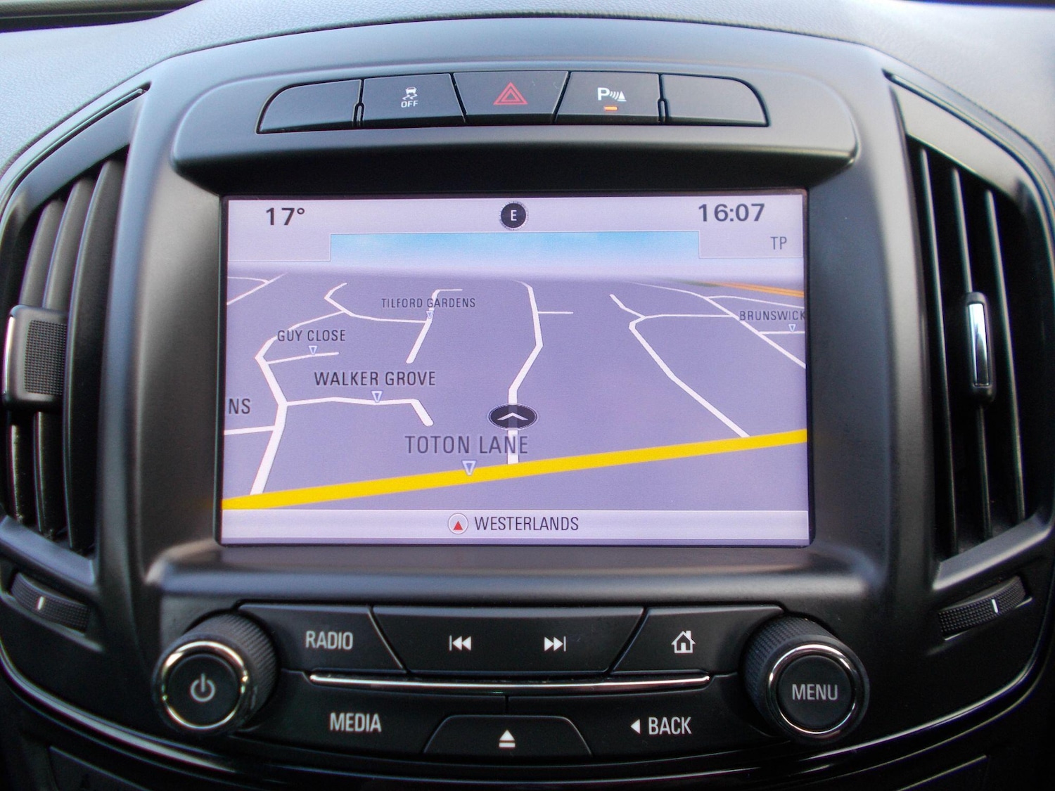 Used Vauxhall Insignia 2017 for sale - 76059350: Photo 3