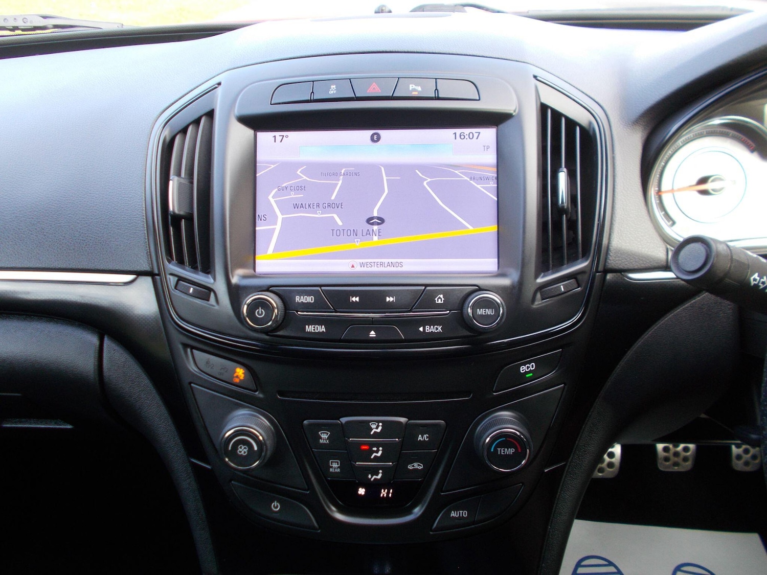 Used Vauxhall Insignia 2017 for sale - 76059350: Photo 9