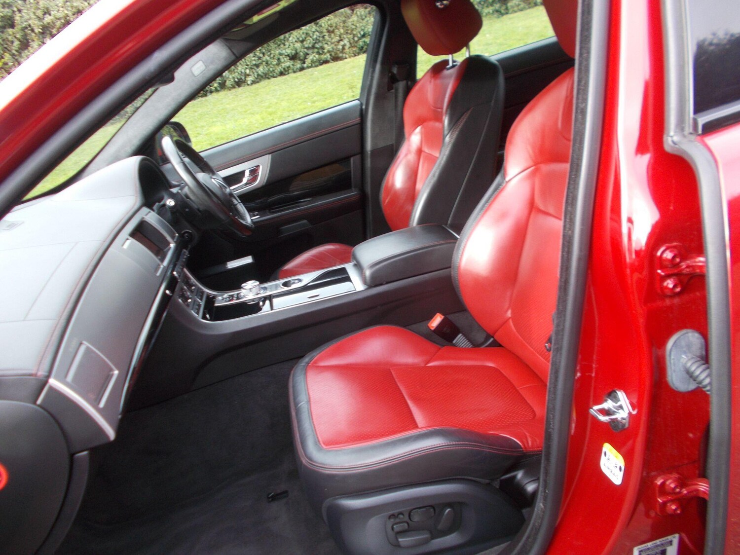 Used Jaguar XF for sale - 78057565: Photo 43