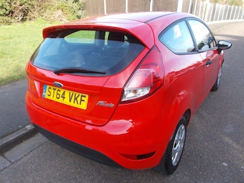 Used Ford Fiesta 2014 for sale - 77683399: Photo