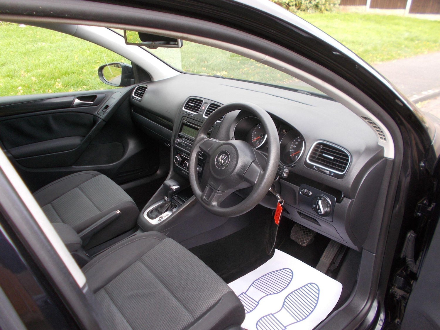 Used Volkswagen Golf 2010 for sale - 76440981: Photo 8