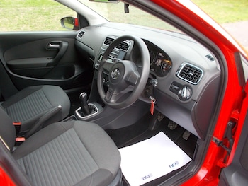 Used Volkswagen Polo 2014 for sale - 75964660: Photo