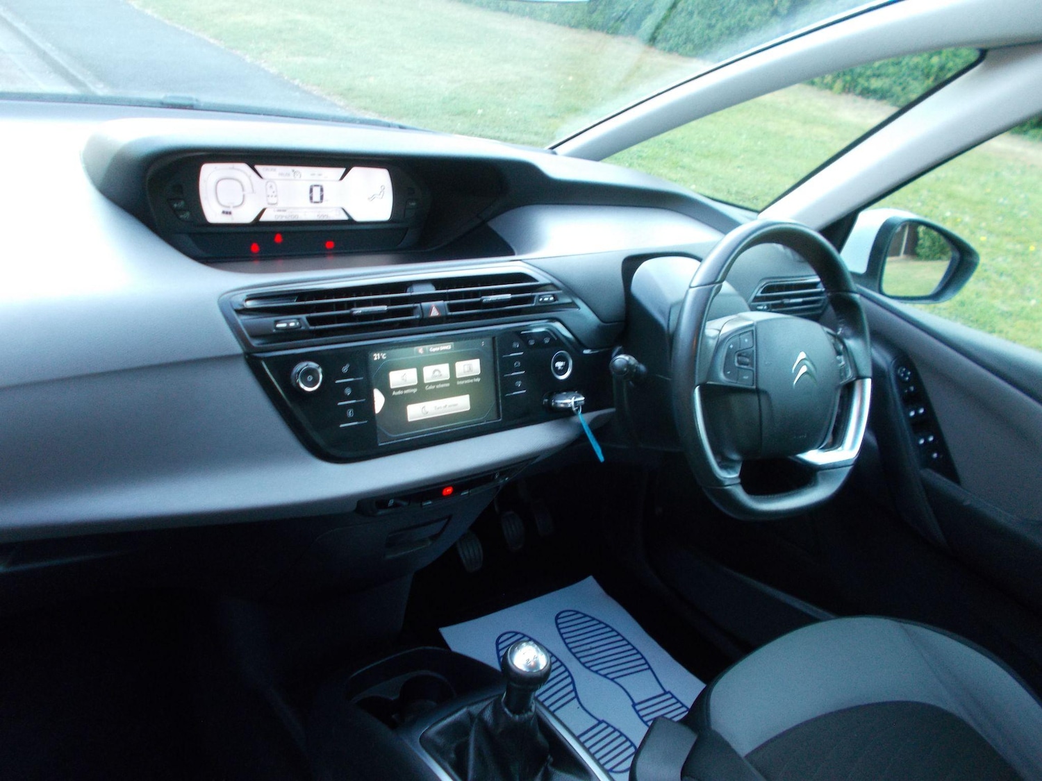 Vehicle 28