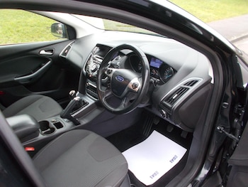 Used Ford Focus 2014 for sale - 77305699: Photo