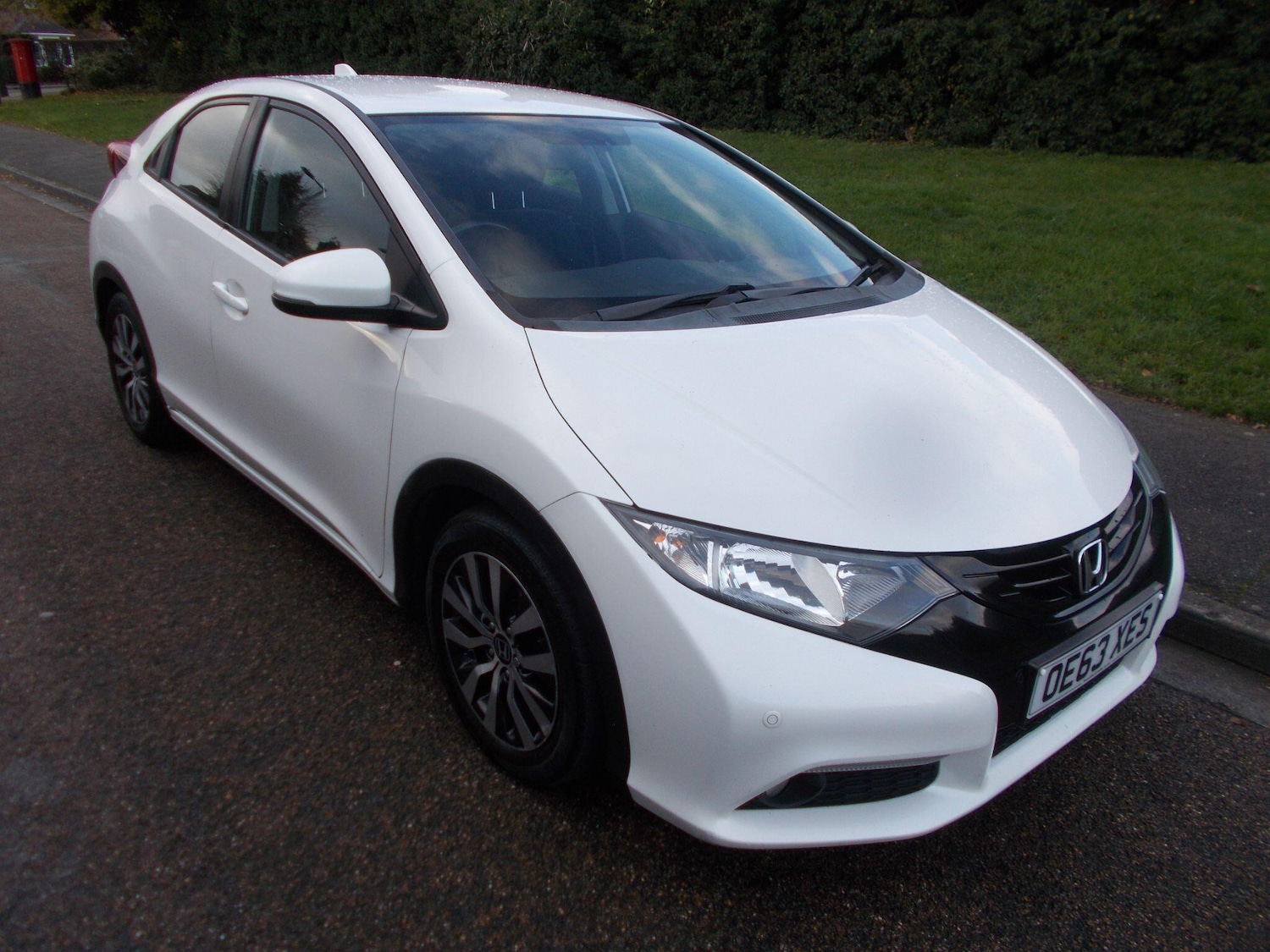 Used Honda Civic 2014 for sale - 76619734: Photo 2